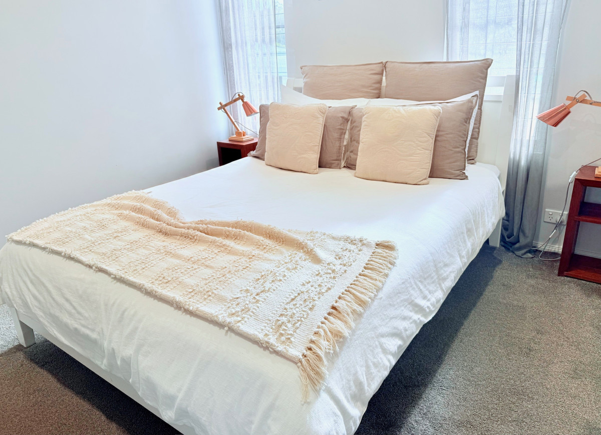 Queen Bedroom