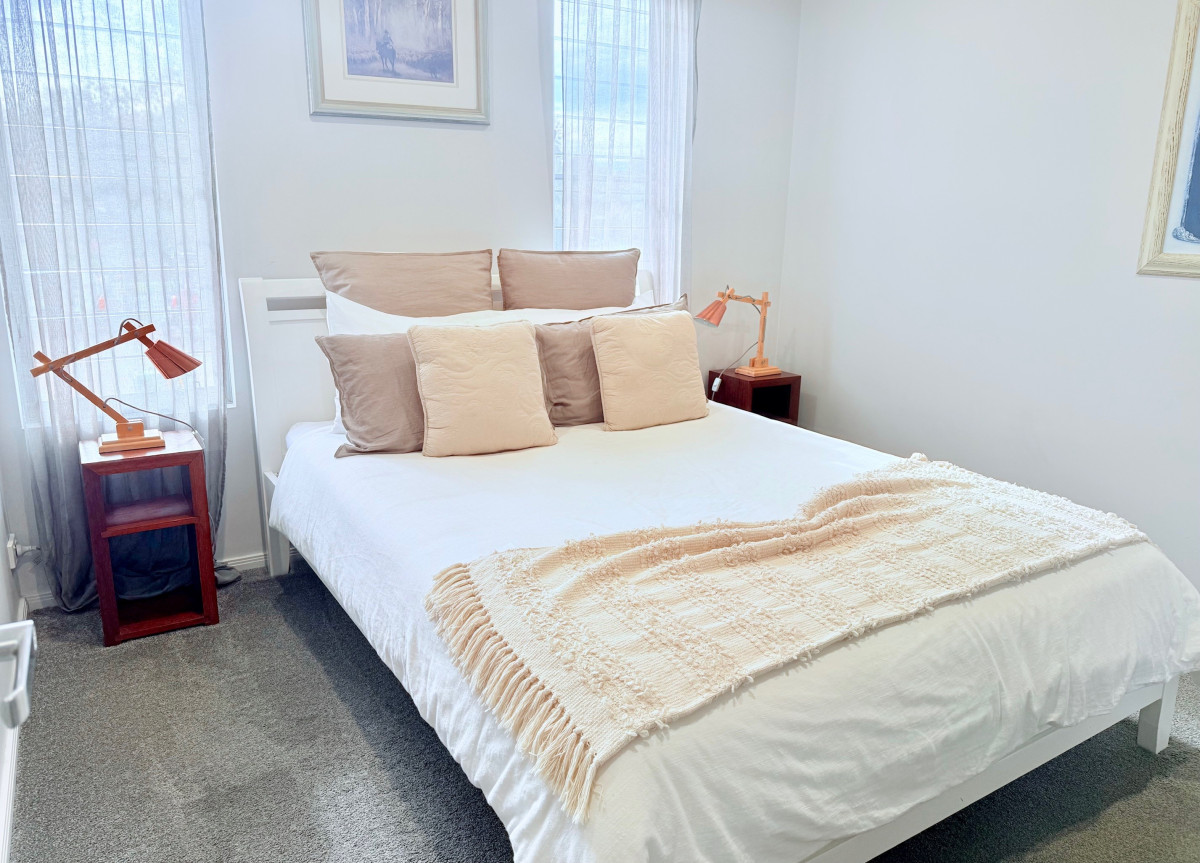 Queen Bedroom
