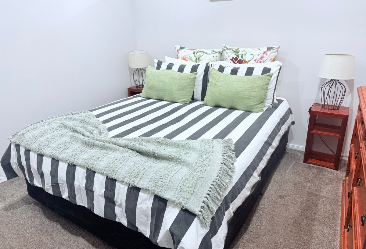 Queen Bedroom Apartment C