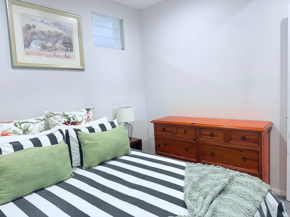 Queen Bedroom Apartment C