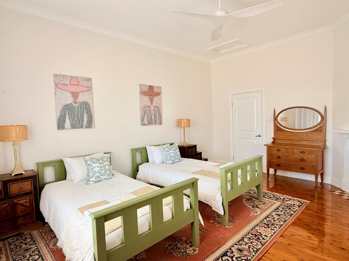 Bedroom 2 - 2 x King Singles
