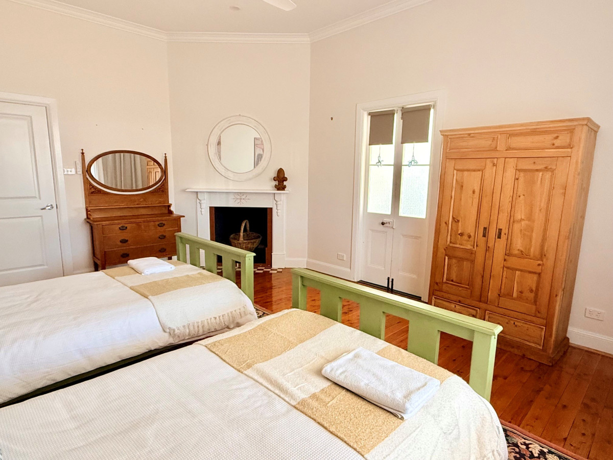 Bedroom 2 - 2 x King Singles